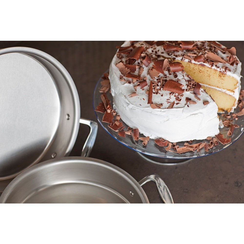 9 Round Cake Pan with Handles