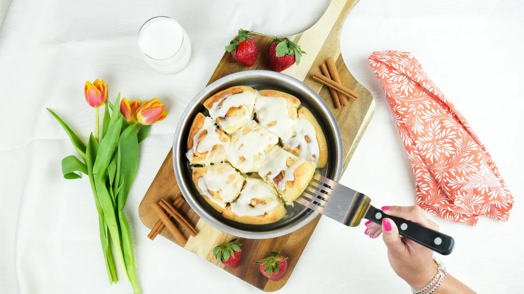 9 Round Cake Pan with No Handles